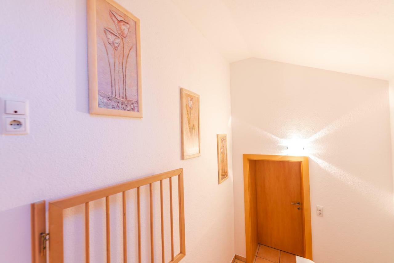 Haus Viktoria Apartment Langenfeld Exterior photo